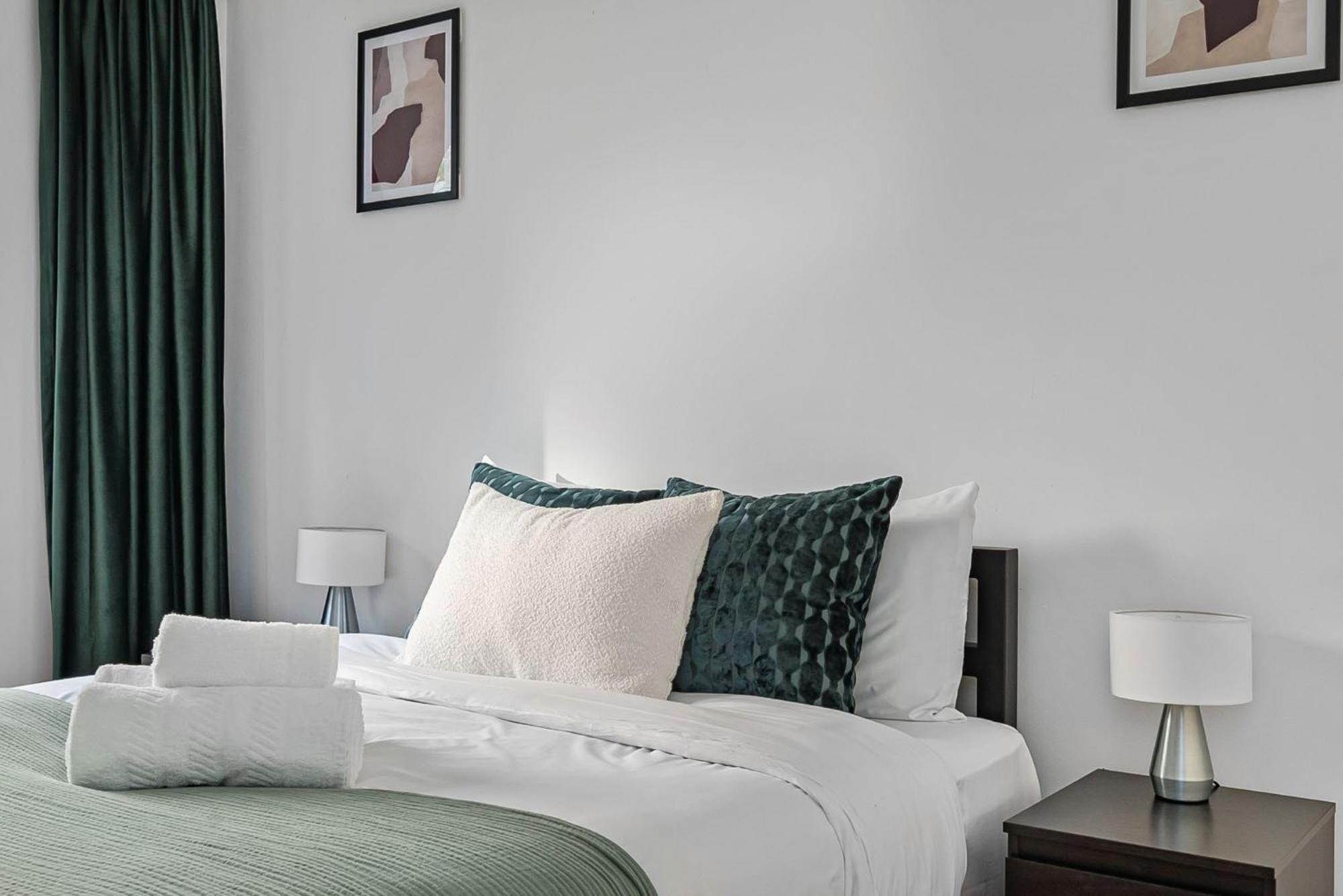 King'S Cross - 2Br With Terrace - Cityapartmentstay Londres Extérieur photo